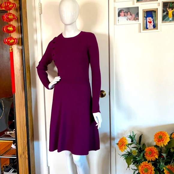 Banana Republic Dresses & Skirts - Beautiful sweater dress